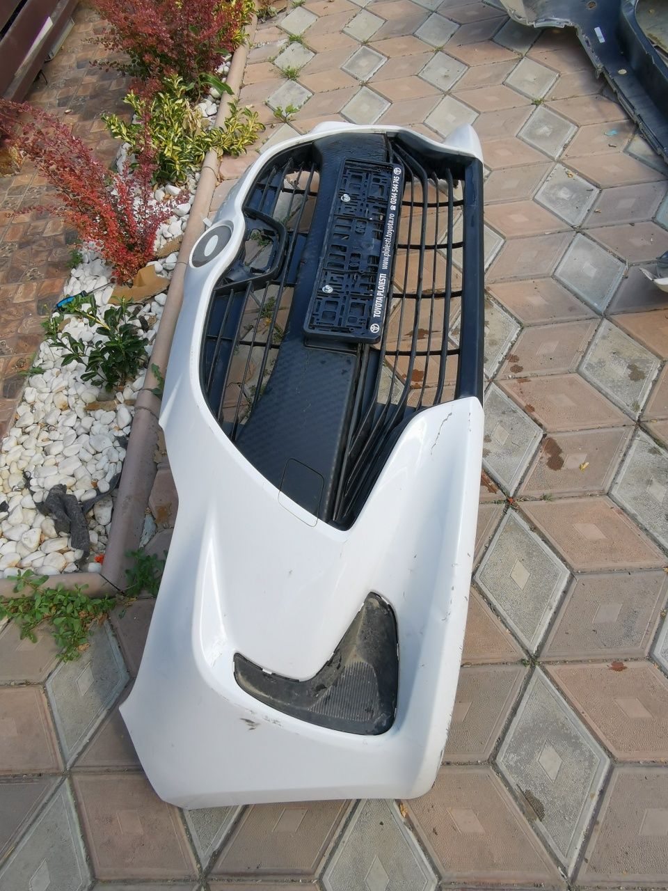 Vând bara fata toyota yaris 3 2020/2021/2022/2023