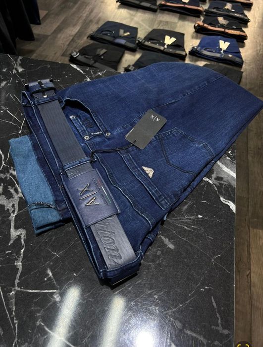 Мъжки Дънки известни марки