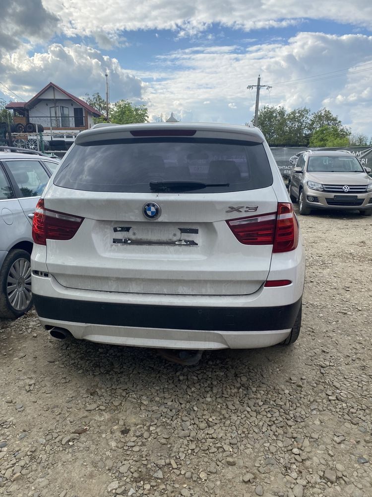 Aripă stânga spate BMW X3 F25 2012