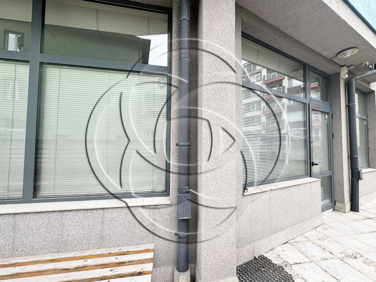 Продава се Офис в София, Надежда 3 - 76 кв.м за 1579 €/кв.м - Снимка #2