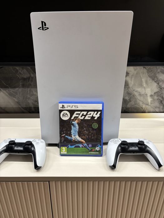 Продаю пс5 1тб с играми