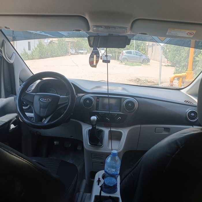 Jac m3 8местолик