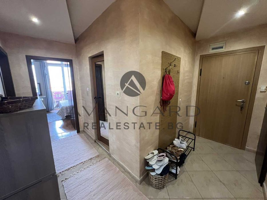 Продава се Тристаен апартамент в Пловдив, Кючук Париж - 113 кв.м за 2027 €/кв.м - Снимка #12