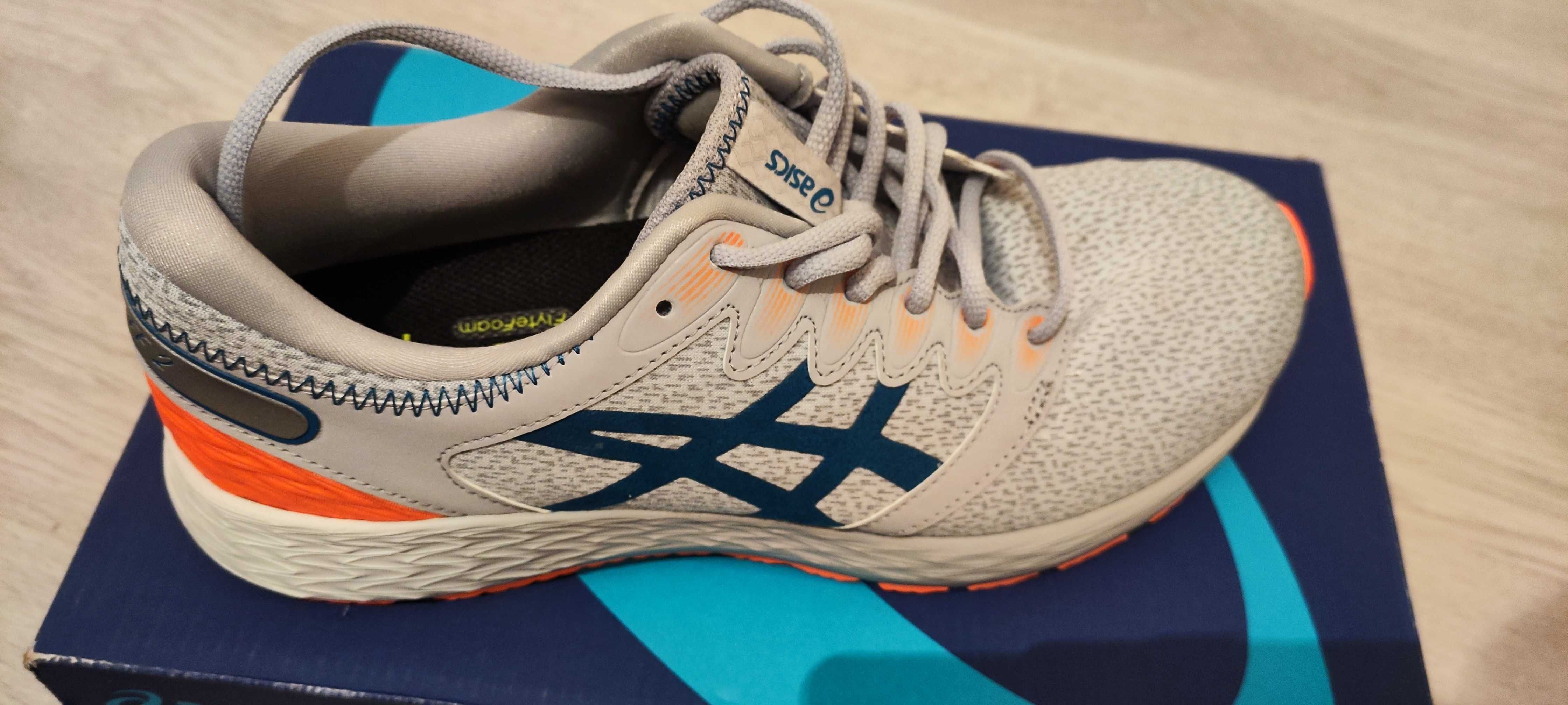 нови маратонки asics 42.5