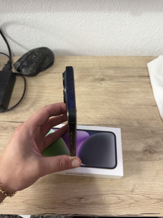 Vand iphone 15 pro max 256 GB