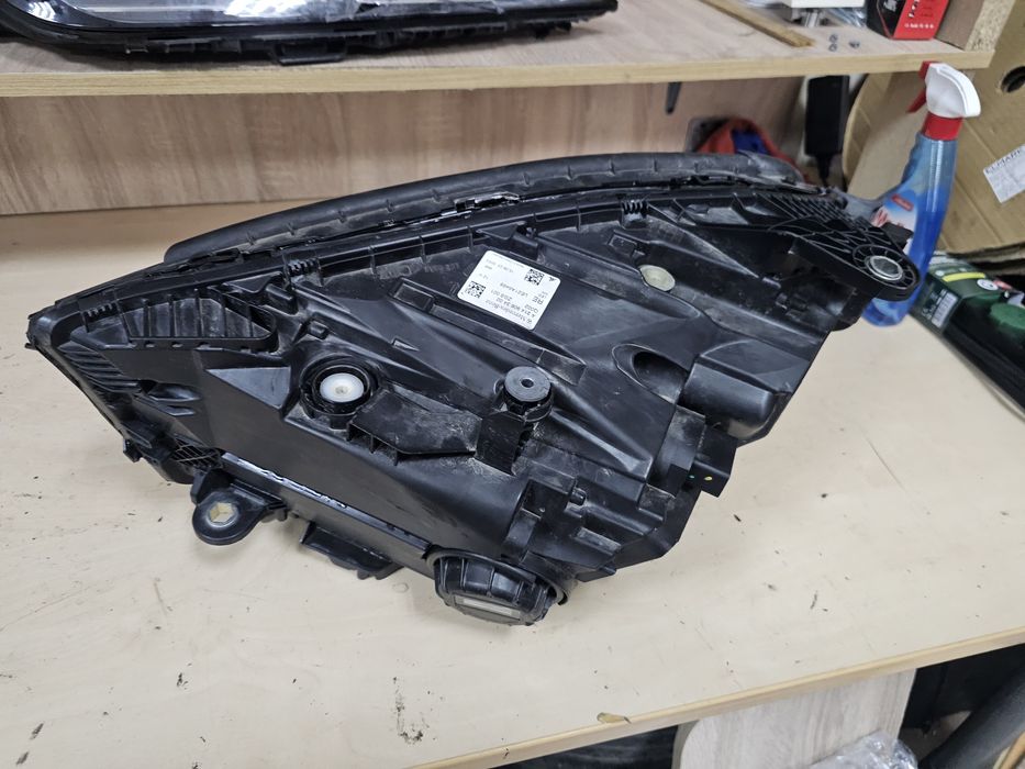 Десен фар Mercedes W214 desen far мерцедес 214 е класа