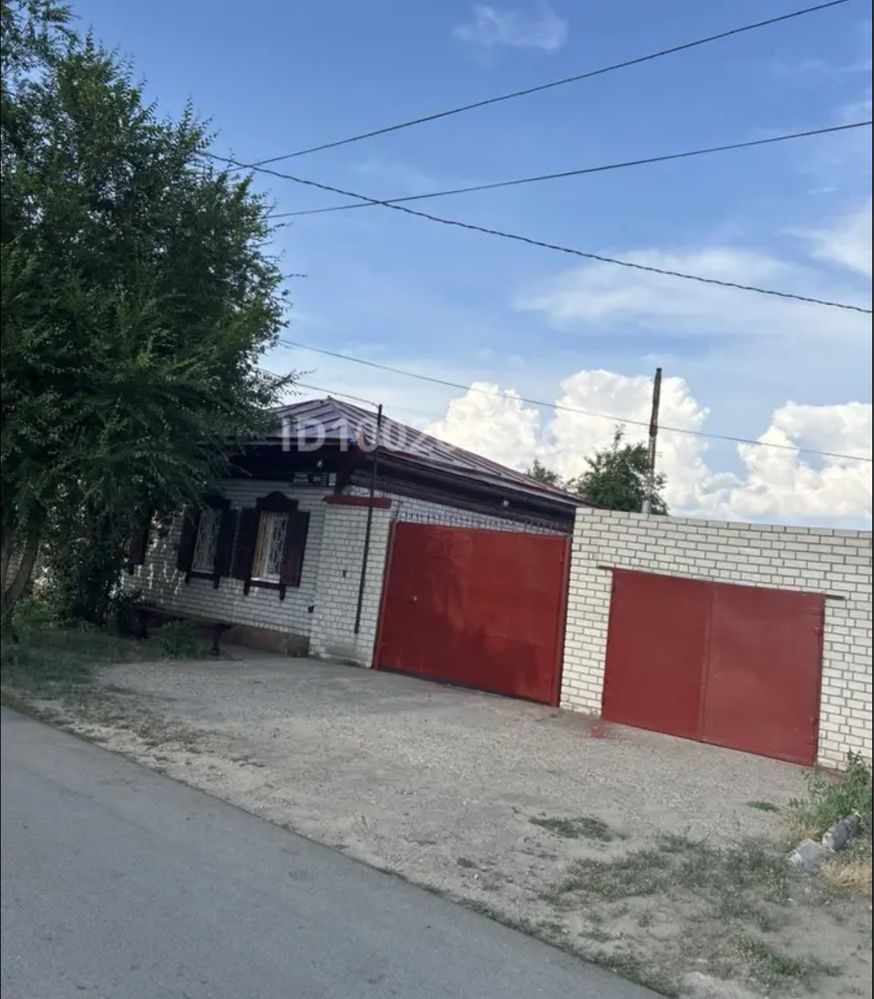 Дом благоустроенный 120кв/м с хоз постройками,огородом за Локомотивом