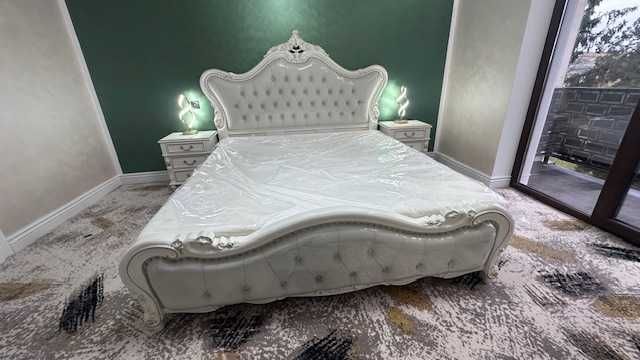 pat si noptire lemn masiv alb auriu