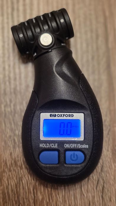 Дигитален манометър за гуми OXFORD