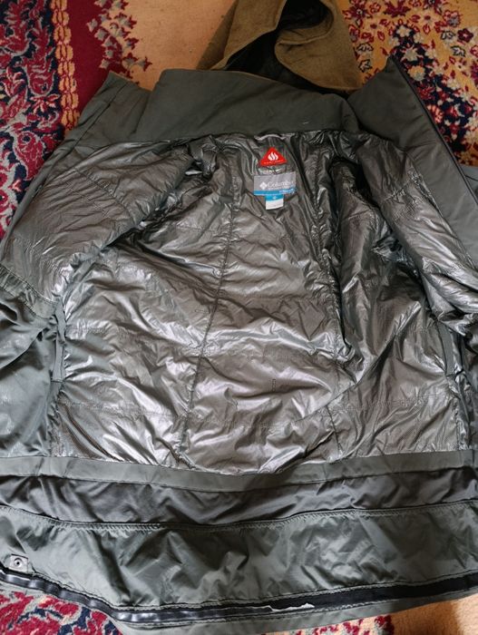 Vând geacă sport Columbia Titanium