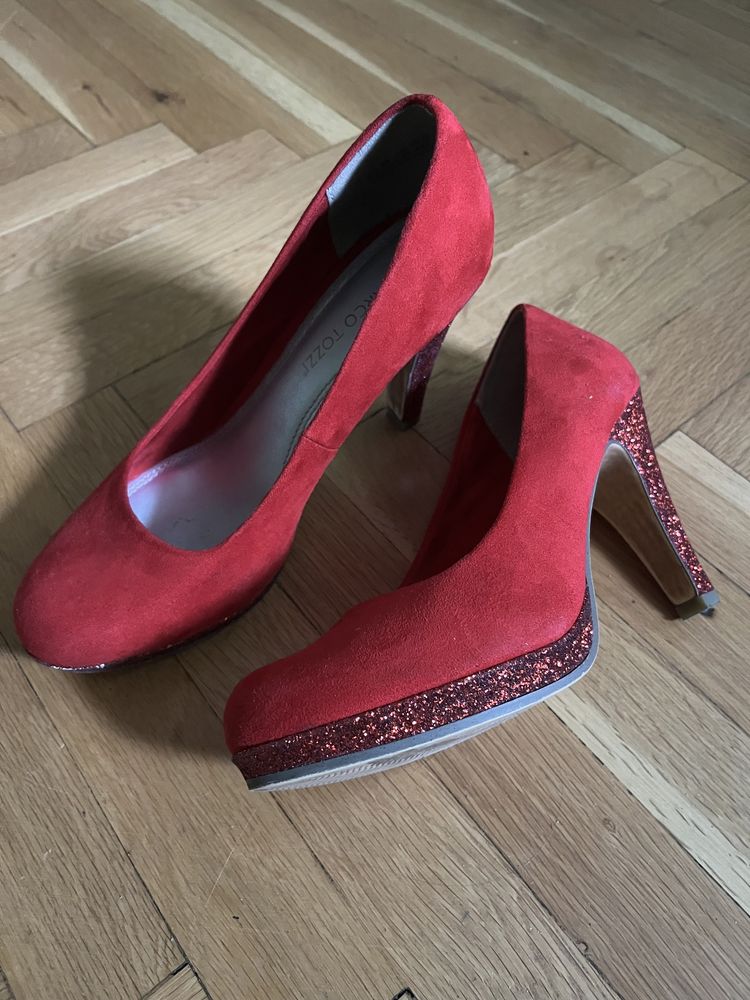 Червени дамски официални обувки