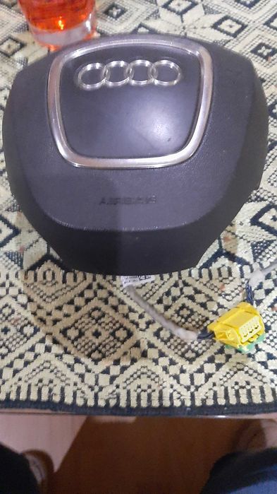 Продавам AIRBAG за audi A4b8