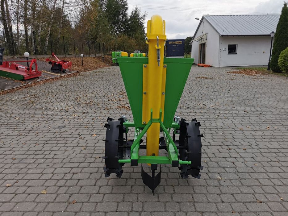 Plantatoare Cartofi Masina Plantat RODA pe 1 - Piese de schimb