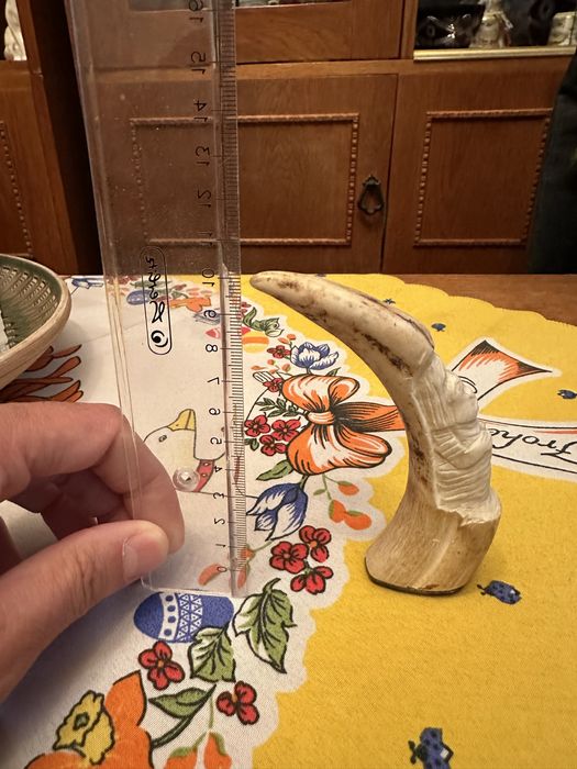 Statuetă africană - sculptură în colț de facocer - Kenya