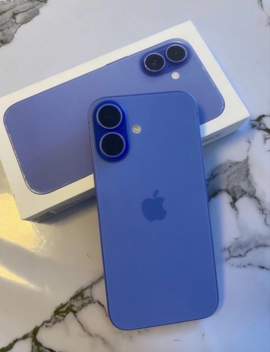 Продам айфон 16 128гб