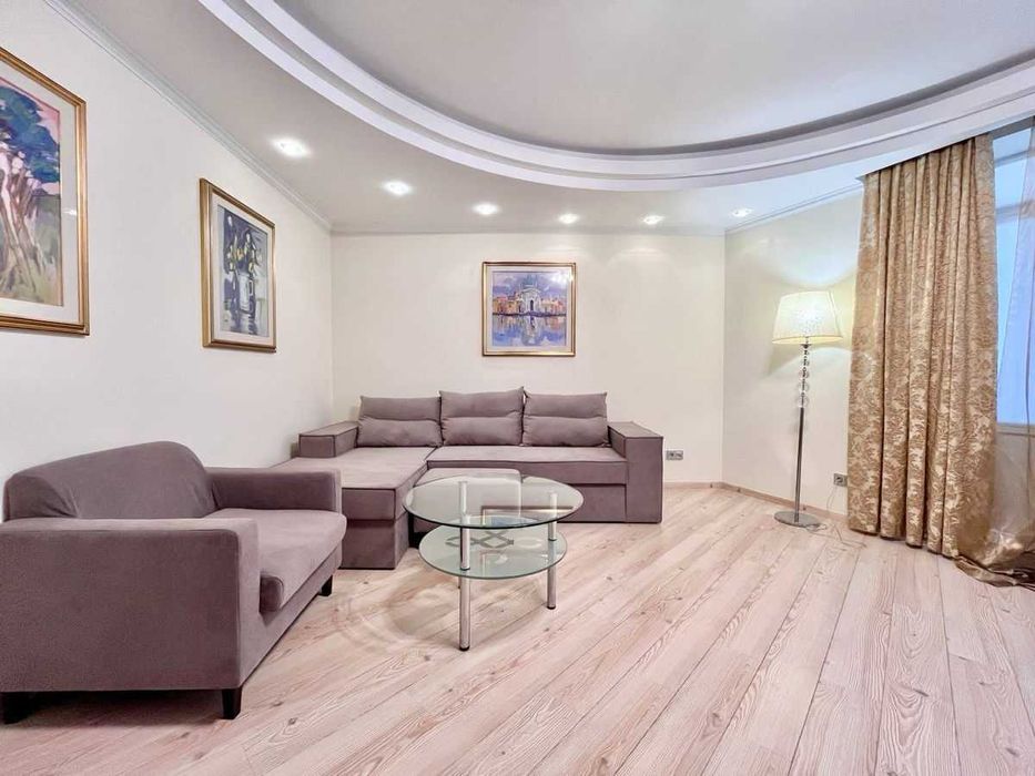 Дава се под наем Двустаен апартамент в София, Гео Милев - 80 кв.м за 425 € - Снимка #2