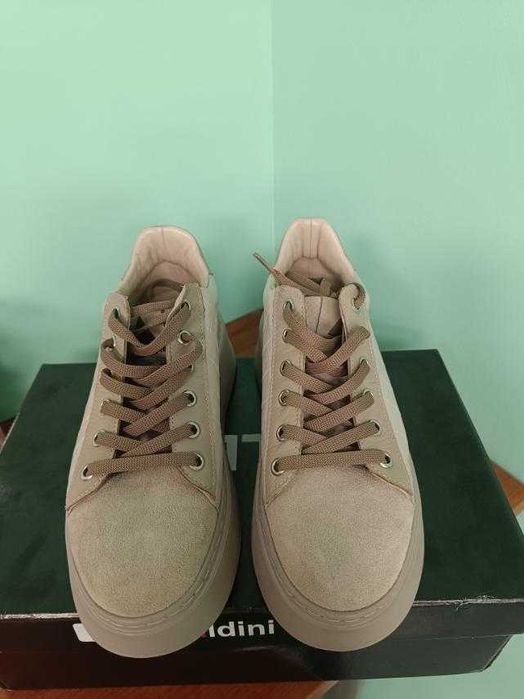 Дамски обувки, естествена кожа