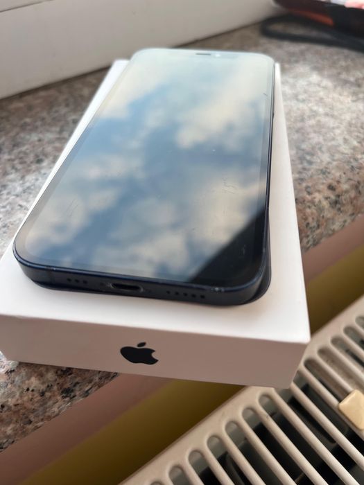 Iphone 12 Albastru