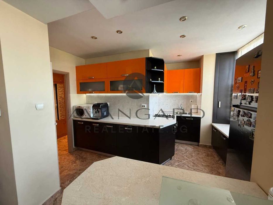 Продава се Многостаен апартамент в Пловдив, Център - 115 кв.м за 2479 €/кв.м - Снимка #1