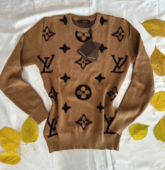 Пуловер L’ Vuitt”on