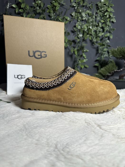 UGG Tazz  –  Marimea 38 – Noi cu cutie