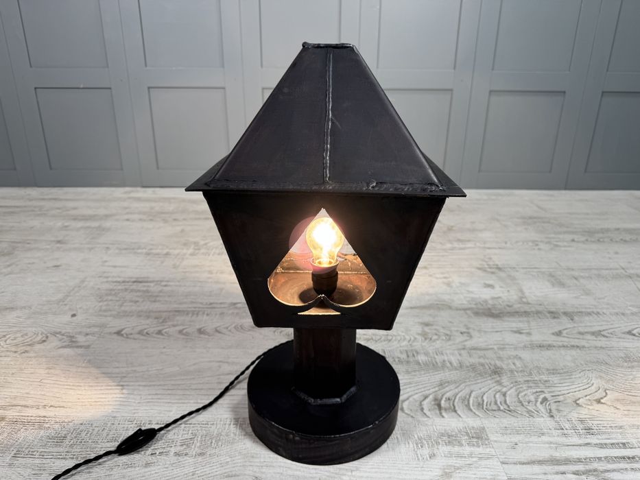 Метална настолна лампа Handmade Д1084