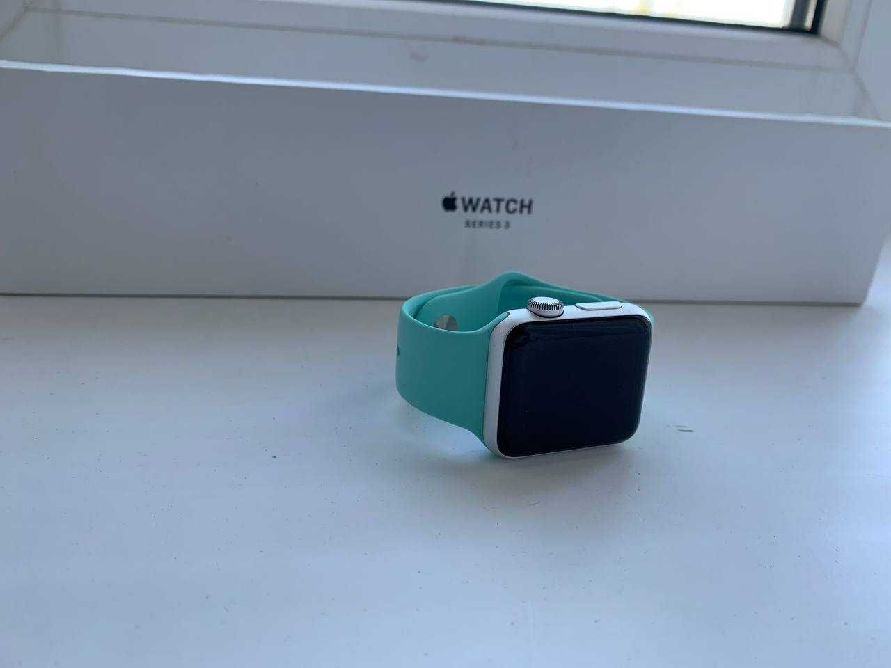 Продаю apple watch series 3 38мм