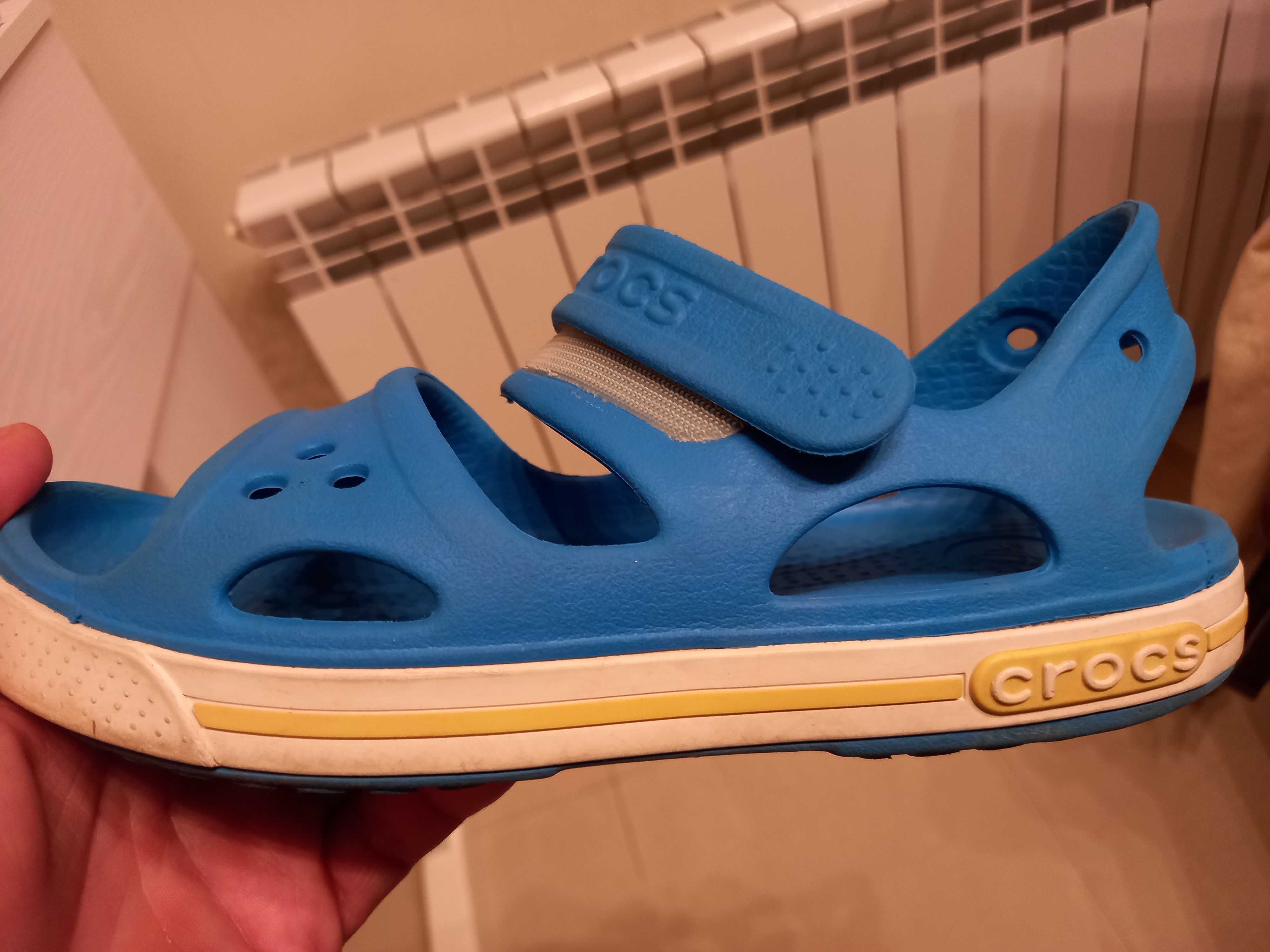 Детски сандали CROCS за момче, J2