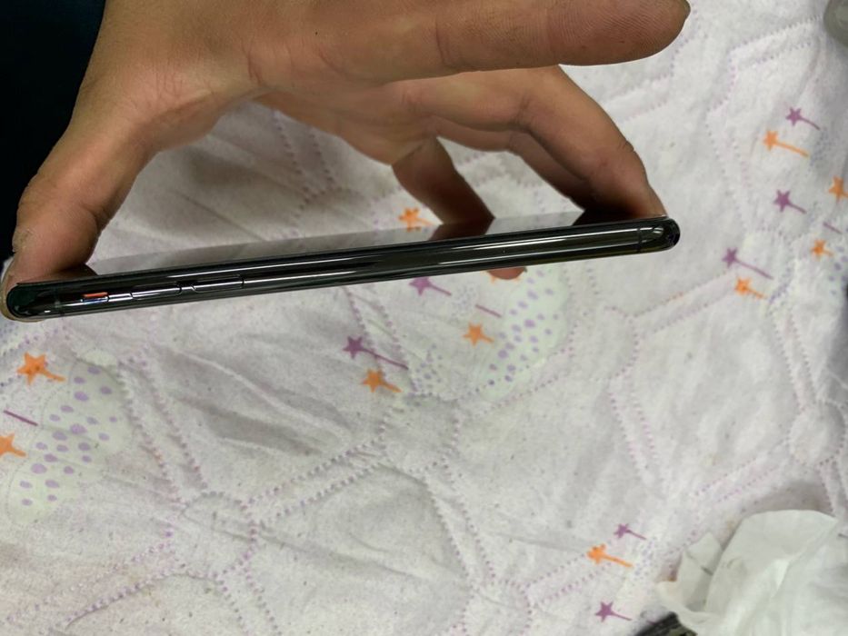 Iphone xs max продается состояние идеално