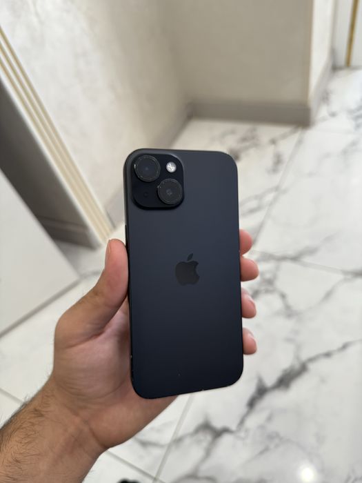 iPhone 15  128 GB
