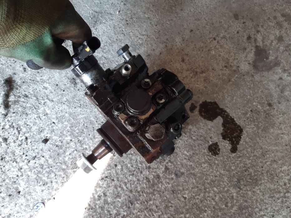Pompa inalta injectie 0445010154 audi A6 C6 4F audi A4 audi Q7 2.7 3.0