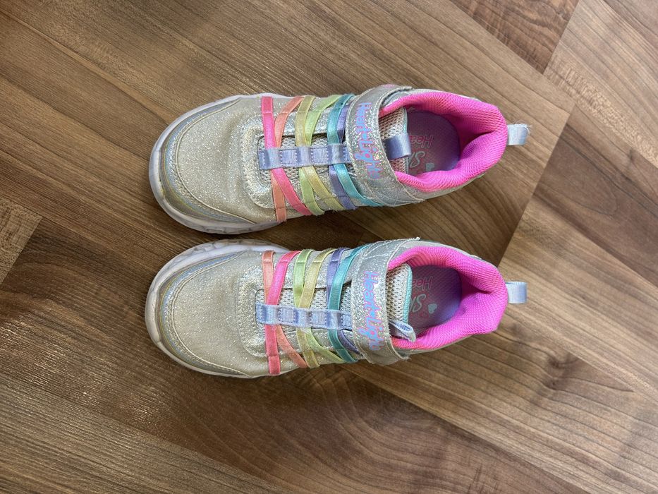 Vand Adidasi Skechers fete nr 32