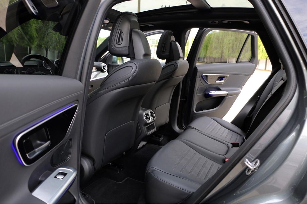 Mercedes Benz GLC300 4MATIC AMG 258HP Garantie 12.2026