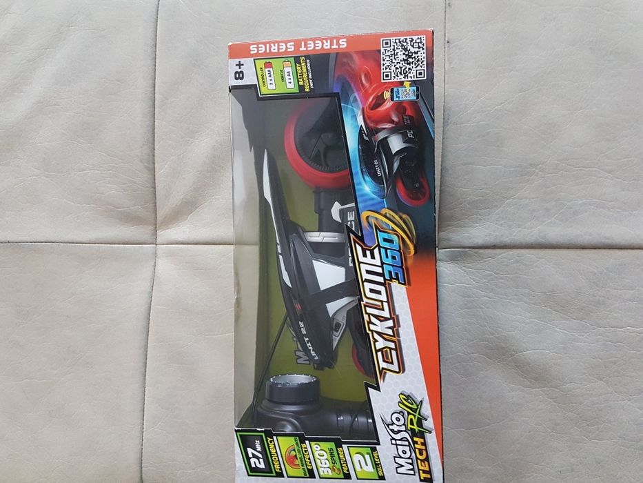 Хеликоптер и циклон 360 с дистанционни