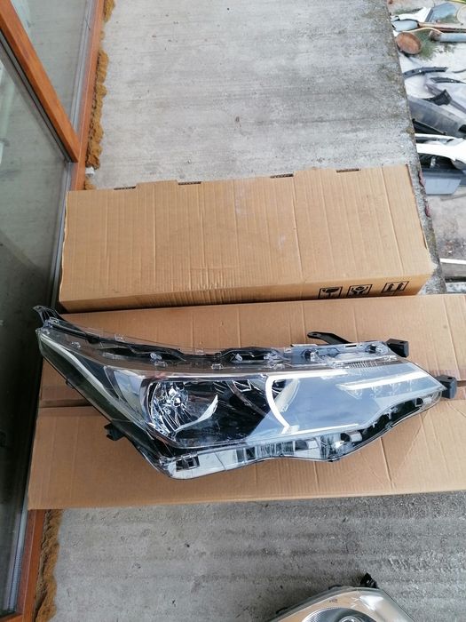 Far dr Toyota Corrola