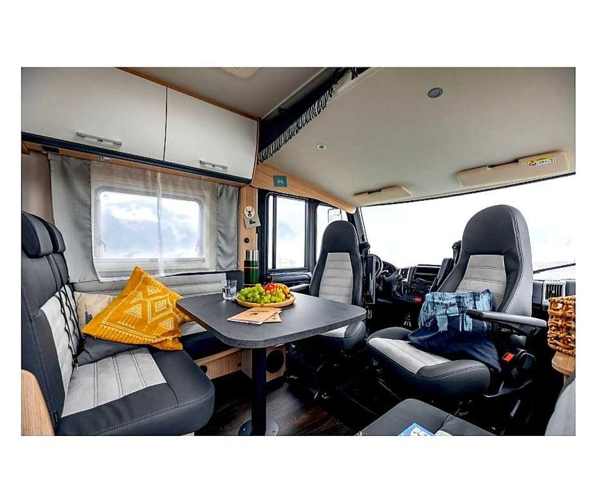 Inchirieri AutoRulote Premium