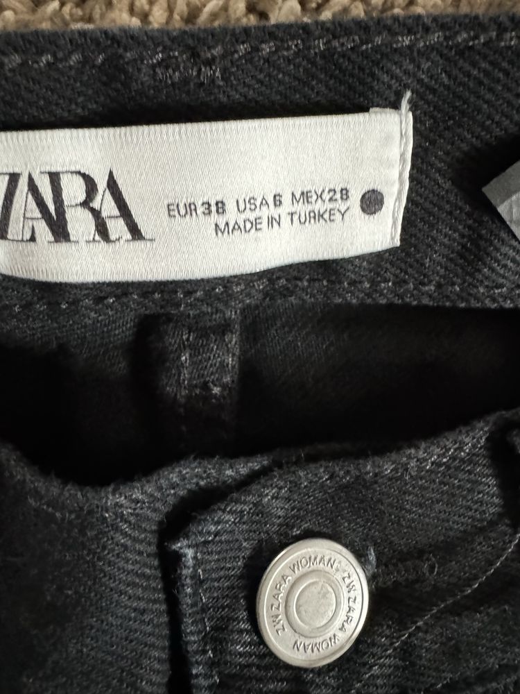 Blugi Zara noi cu eticheta negri