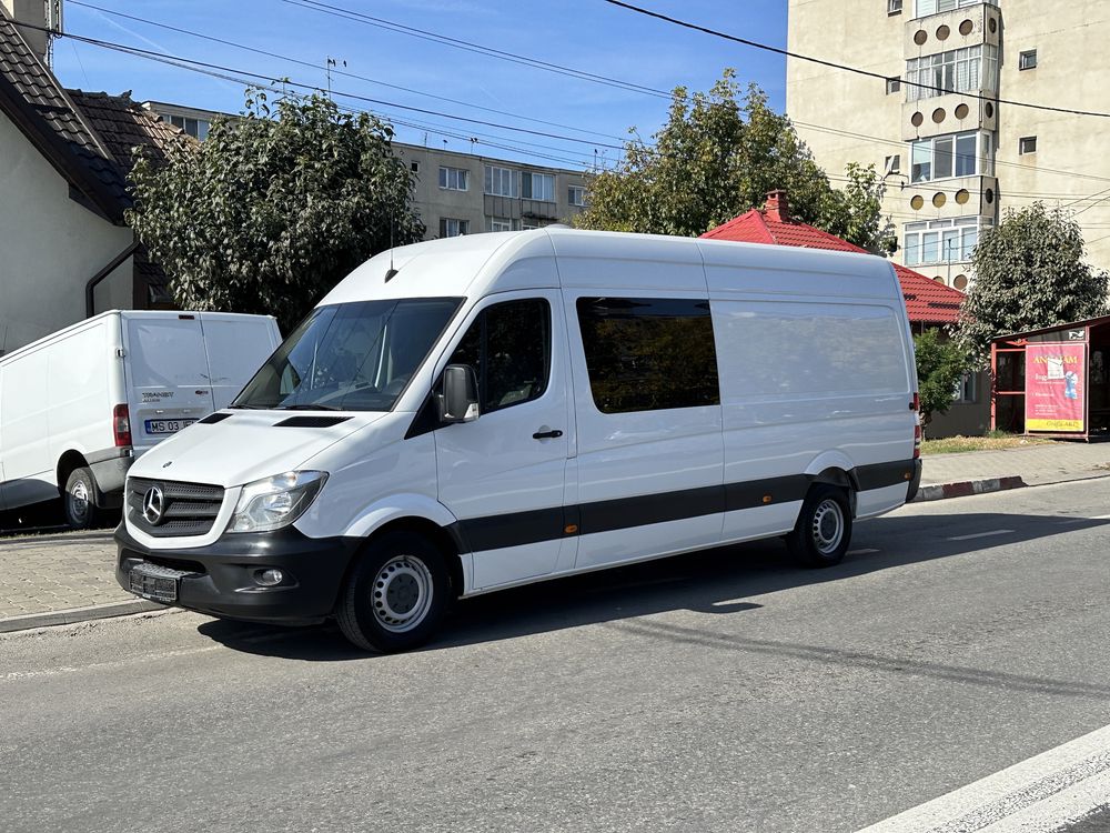 Mercedes Sprinter Maxi 6 locuri 3.5 T pe carlig MIXTA