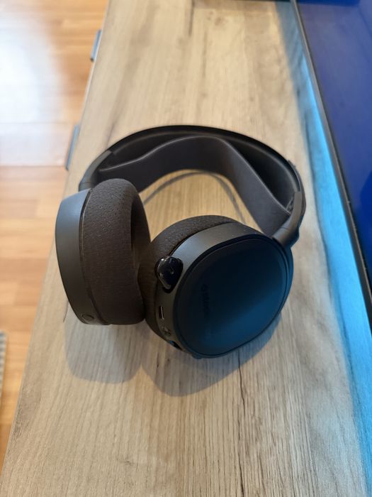 Căști Gaming Wireless SteelSeries Arctis 7+ – Ca Noi – PC / PS5 / PS4