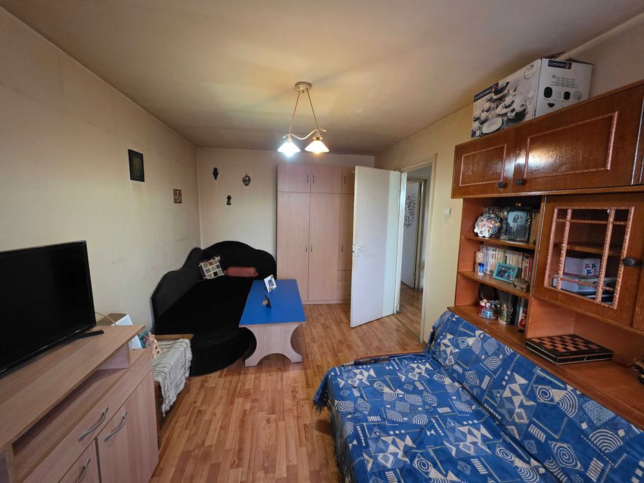 Vand apartament 2 camere Kogalniceanu