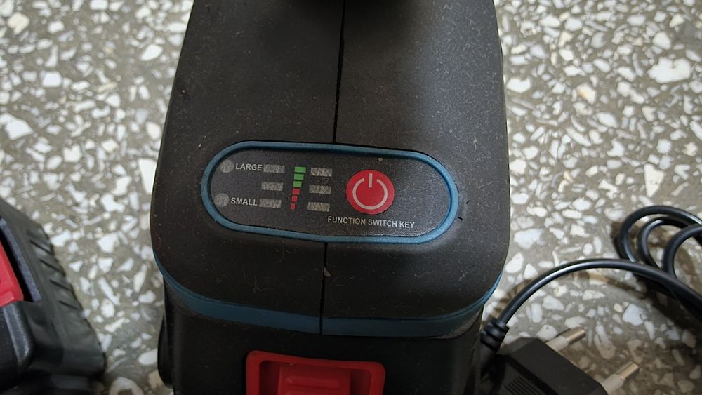 Masina de insurubat cu impact