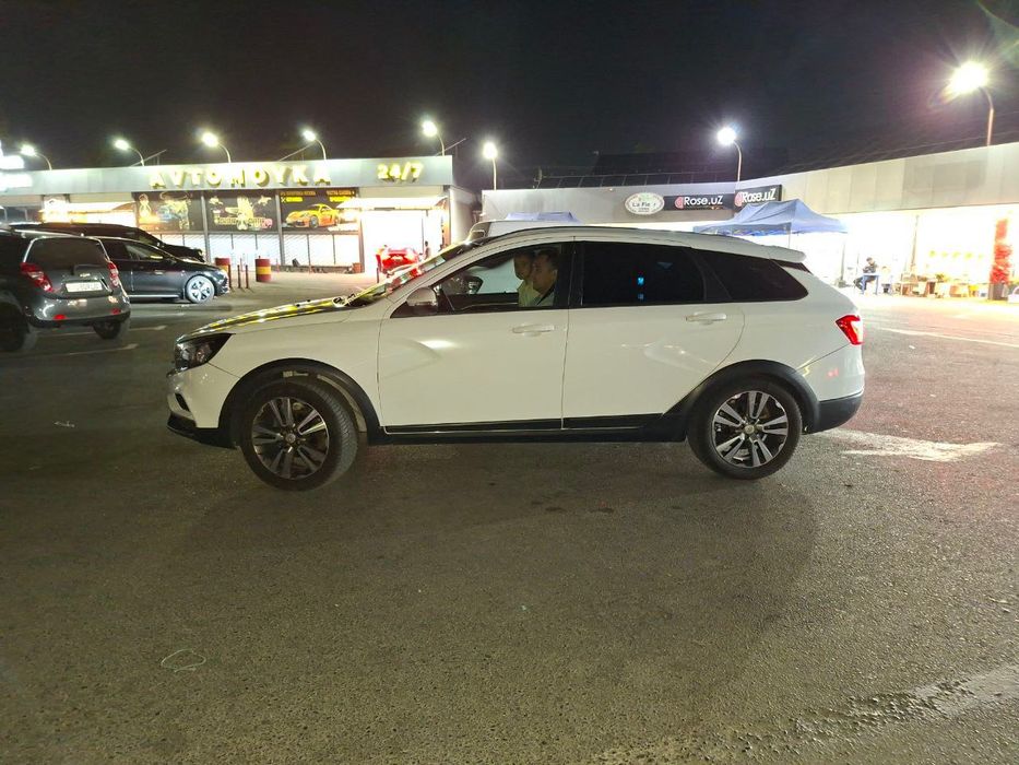 Lada vesta cross sotiladi