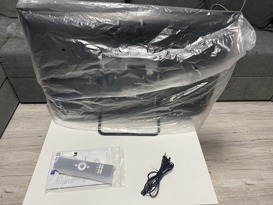Televizor Smarttech diagonala 81 led tv