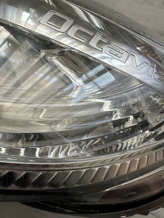 Far stanga skoda octavia 2 fl facelift xenon adaptiv impecabil Europa