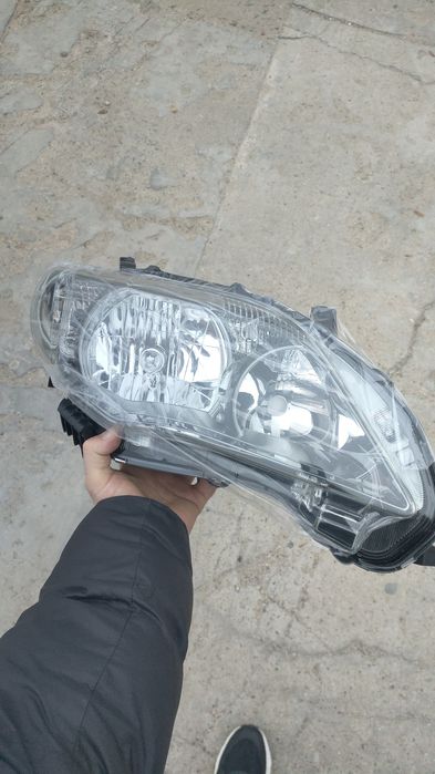 Фара Тойота Корола