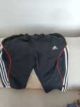 Bermude Adidas cu buzunare