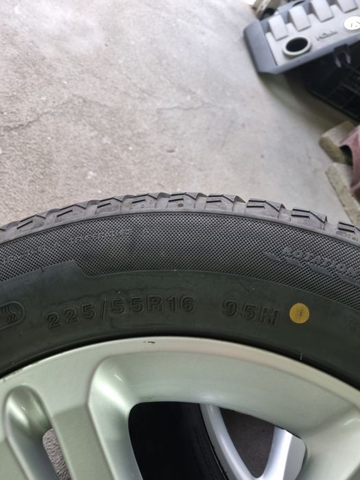 Оригинални джанти с гуми дот 2024година 225/55/16