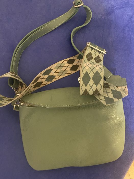 Дамска спортна чанта