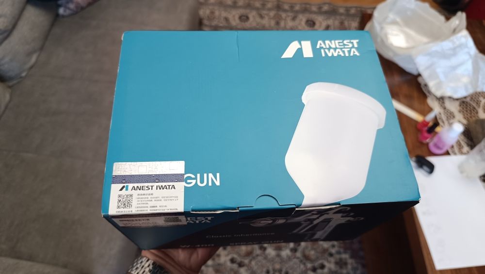 Нов Anest Iwata ,бояджийски пистолет