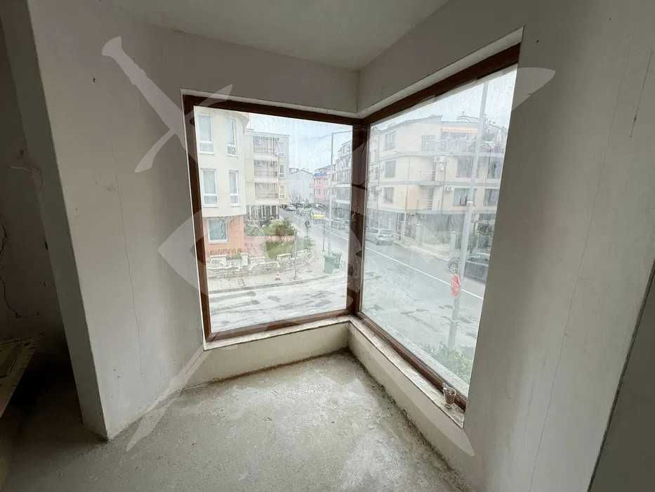 Продава се Двустаен апартамент в Несебър - 69 кв.м за 725 €/кв.м - Снимка #5